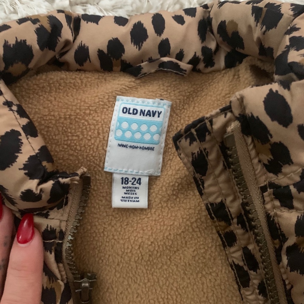Toddler old navy Cheetah vest - Picture 3 of 6